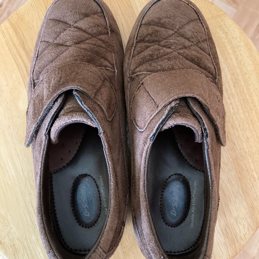 Dr. Scholl’s Brown Suede quilted Loafers Size 5.5